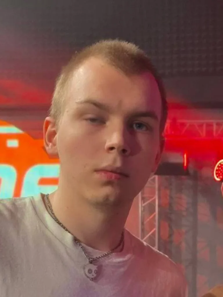 Строго